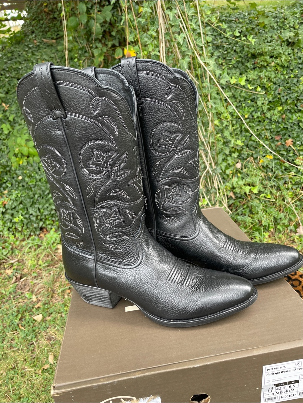 Black Western Leather Cowboy Boots Worn One Time! BEAUTIES 🤩!❣️